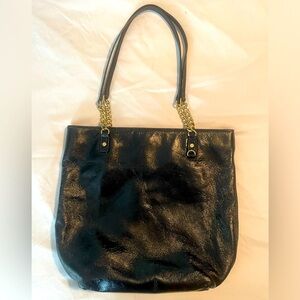 Beautiful Michael Kors Black Patent Leather Handbag W Gold Chain N Leather Strap
